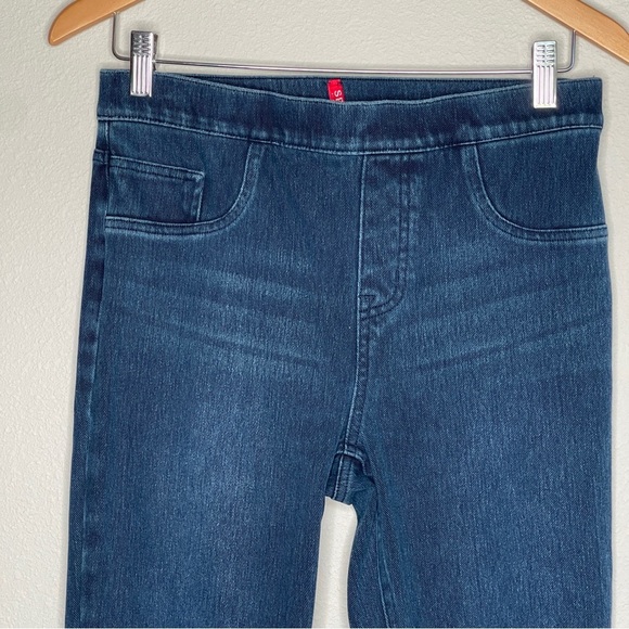 Spanx Pull-On Skinny Jeggings | Size M | High Waist Tummy Control Denim - Picture 4 of 10